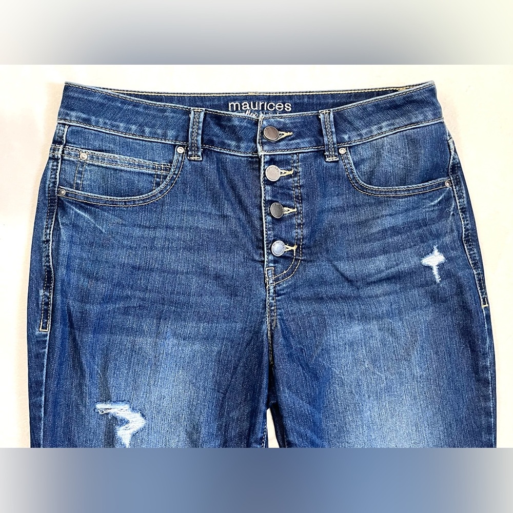 Maurices Everflex High Rise Distressed Blue Women’s Stretchy Jeans Size 10 - Picture 2 of 16